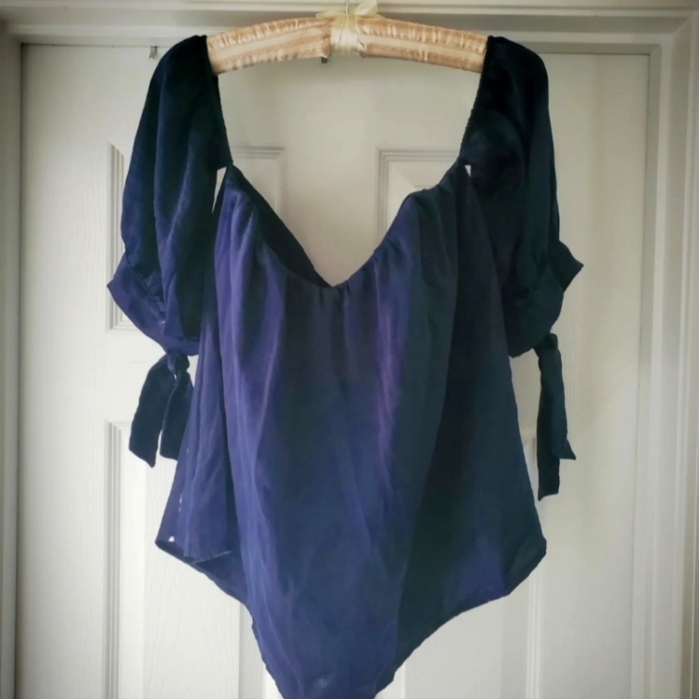 Miami Brand navy blue blouse, size small